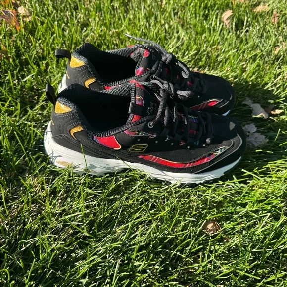 Women’s Skechers D’Lites Mountain Alps Black sneakers - Picture 4 of 10